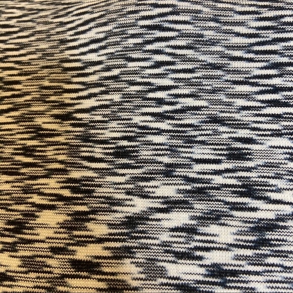 RARE Club Monaco marble crop long sleeve top XS - Picture 8 of 8